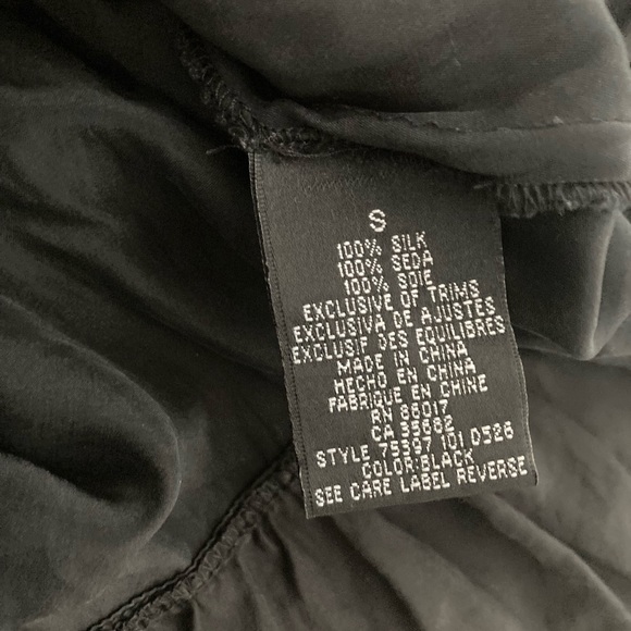 Bebe 100% silk tiered dress - Picture 8 of 9